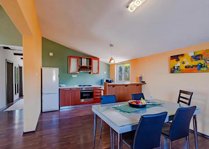 Διαμέρισμα Cozy In