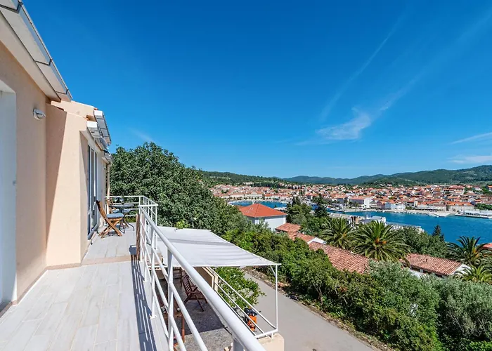 Cozy In Διαμέρισμα Vela Luka